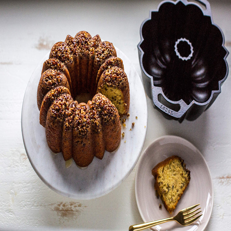 Lodge Cast Iron Fluted Cake Pan