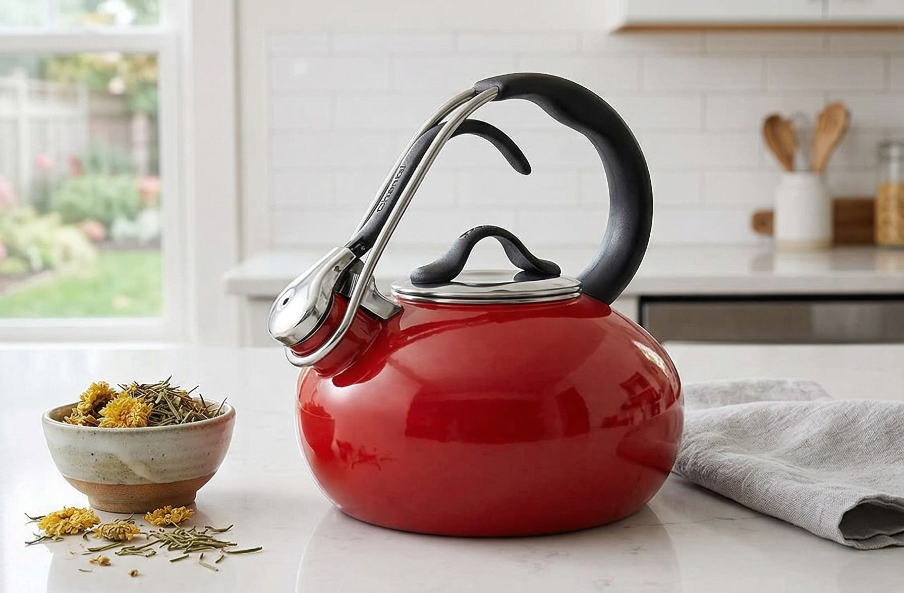 Chantal Classic Loop Enamel on Steel Whistling Tea Kettle, 1.8 quart (Red)