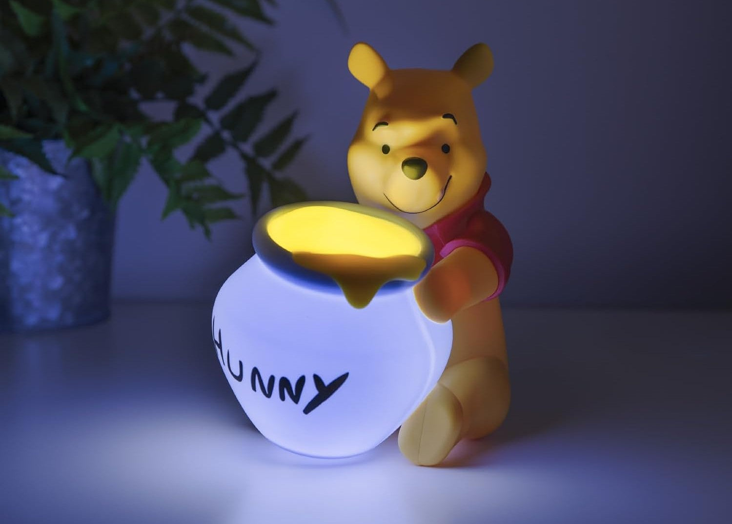 Paladone Winnie The Pooh Hunny Light, Portable Night Light 16.5cm (6.4"), Disney Lamp for Nursery or Kids Bedroom