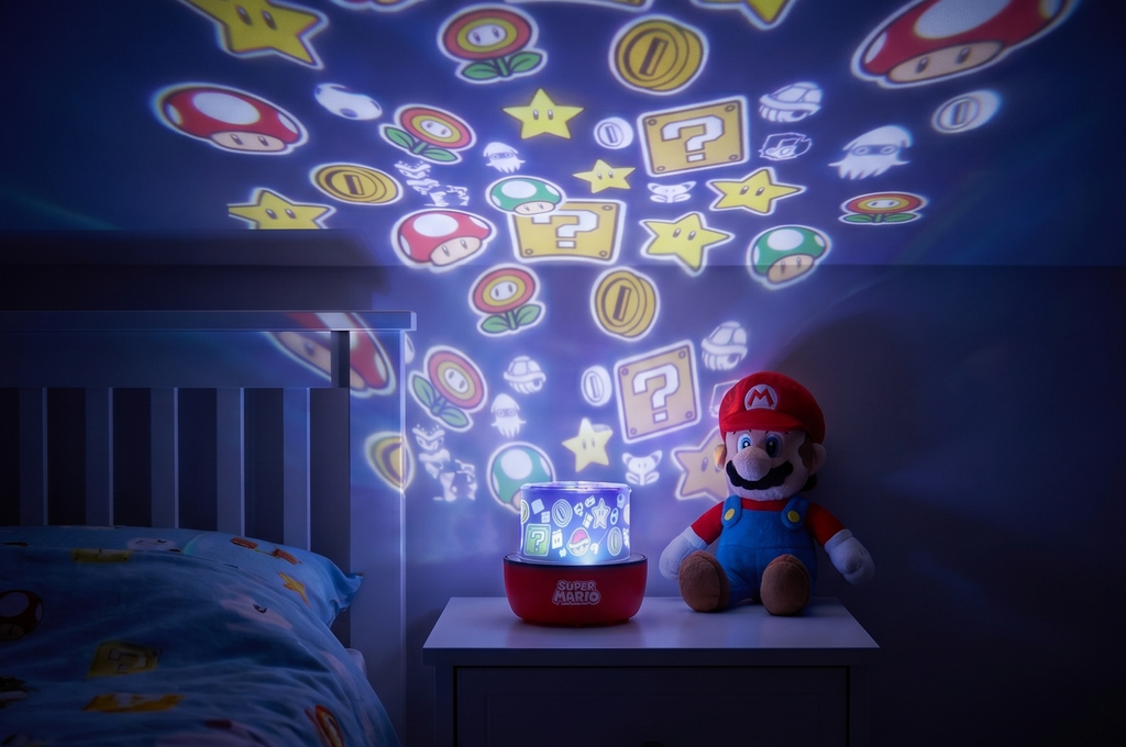 Paladone Super Mario Projection Light - Officially Licensed Nintendo Projector Lamp with Interchangeable Scenes and Mood Lighting, 3 Light Modes, Gaming Room Decor
